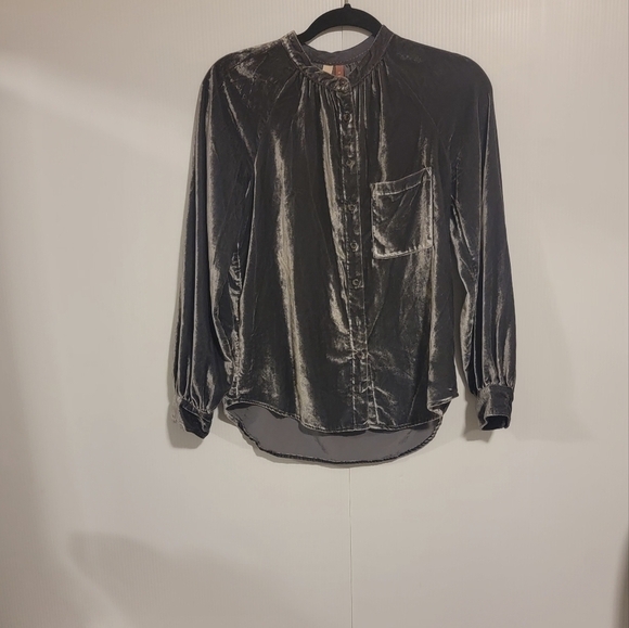Anthropologie PILCRO Velvet Top Blouse Silver Gray XS - Picture 5 of 13